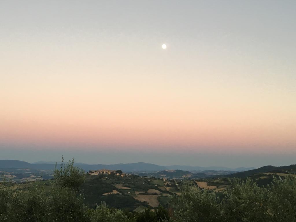La Luna Di Mezzanotte 弗拉塔托蒂那 外观 照片